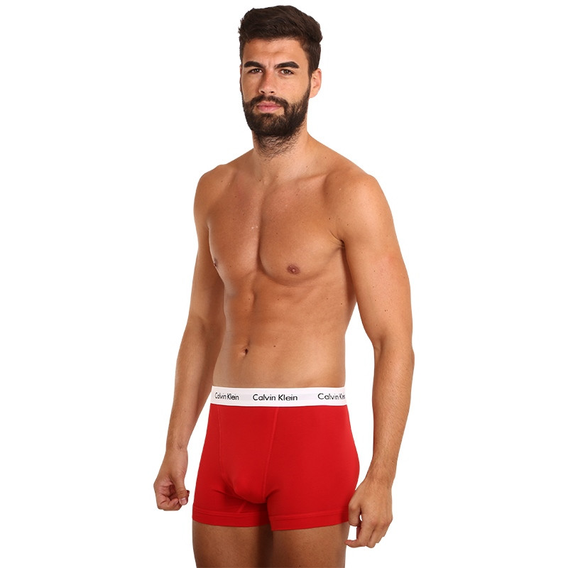 3PACK pánske boxerky Calvin Klein viacfarebné (U2662G-i03) M, trenky.
Boxerky Calvin Klein to je prvotriedna kvalita, za ktorou stojí svetová ikonická značka pánskej spodnej bielizne.Boxerky Calvin Klein patrí medzi úplnej legendy medzi spodným prádlom.
Viac sa dozviete  v klasických informáciách o produkte.