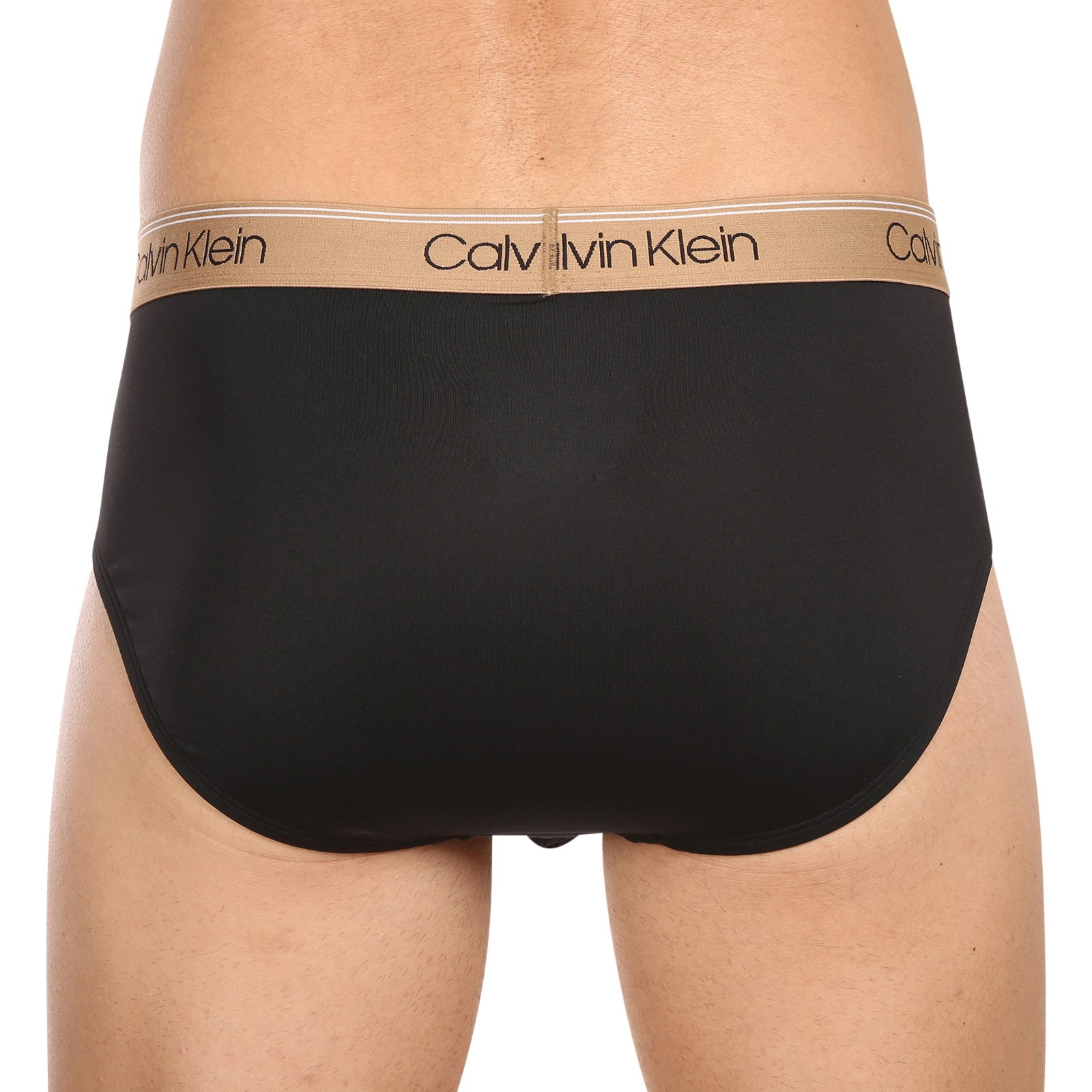 3PACK pánske slipy Calvin Klein čierné (NB2568A-GF0) L.
Parádne slipy Calvin Klein potešia všetkých mužov.