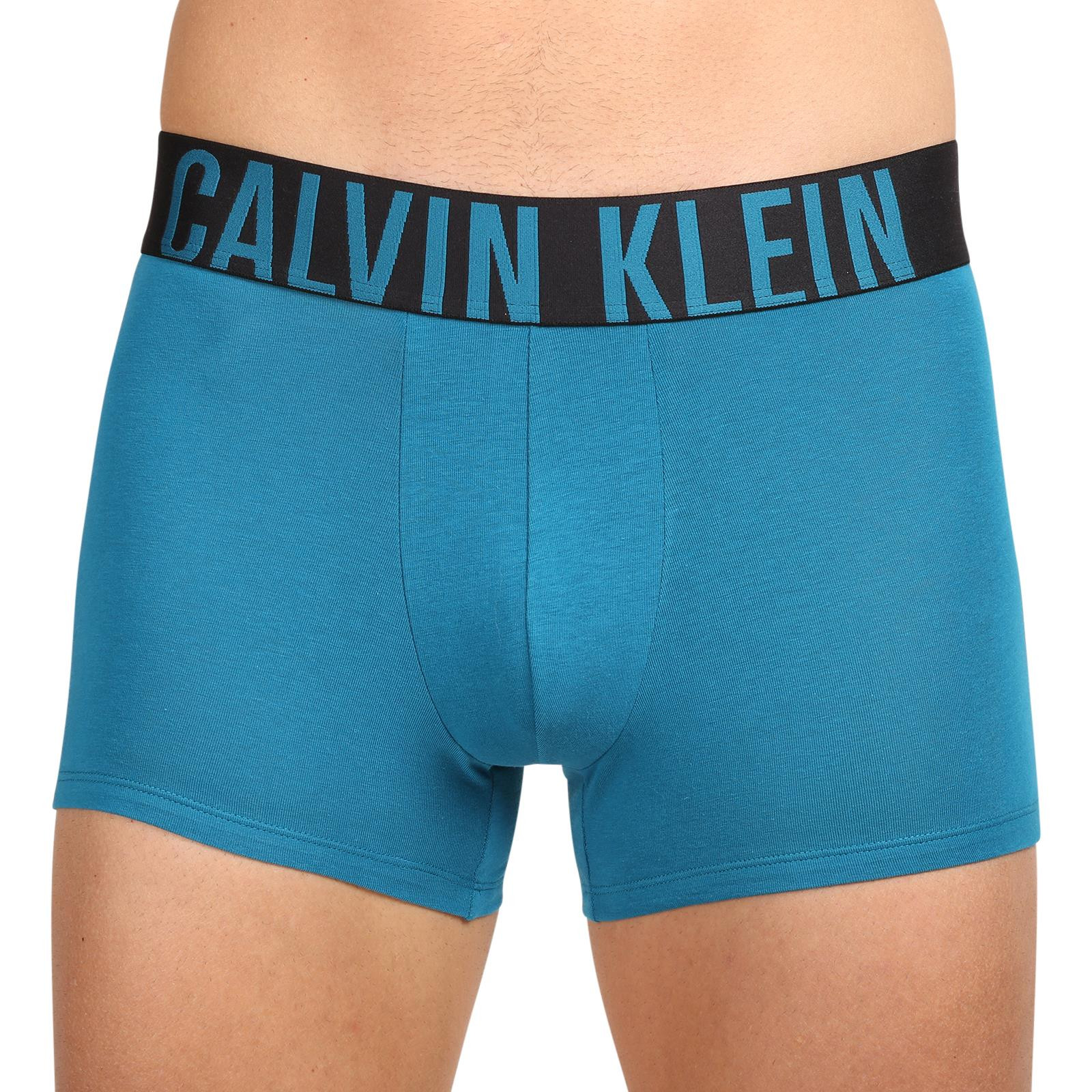 3PACK pánske boxerky Calvin Klein viacfarebné (NB3608A-OG5) XXL, trenky.
Boxerky Calvin Klein to je prvotriedna kvalita, za ktorou stojí svetová ikonická značka pánskej spodnej bielizne.
Boxerky Calvin Klein patrí medzi úplnej legendy medzi spodným prádlom.
Viac sa dozviete v klasických informáciách o produkte.